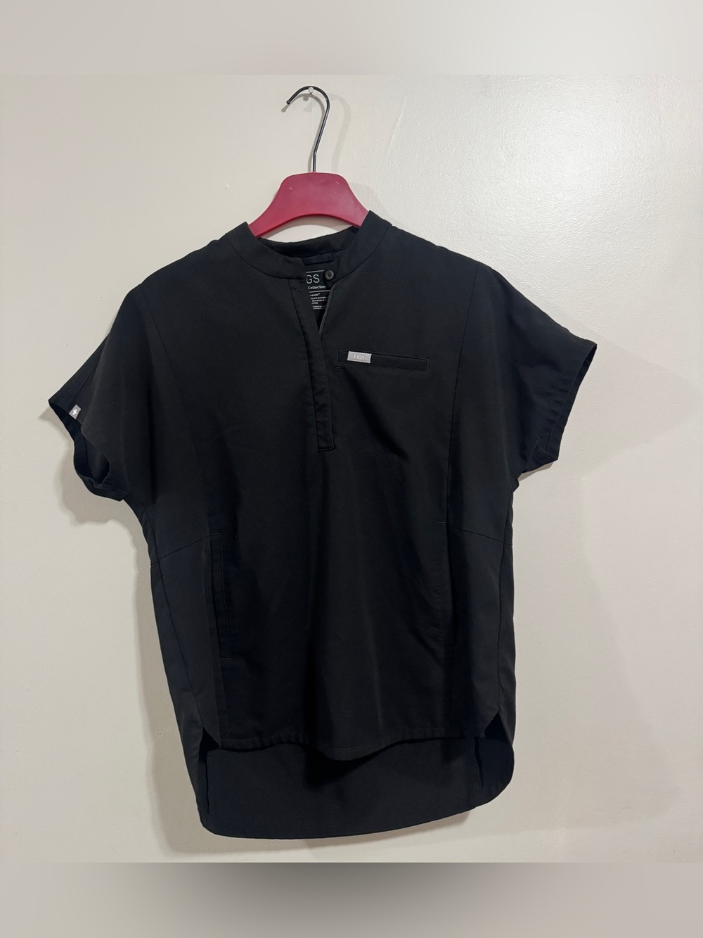 FIGS Rafaela Technical Collection Black Scrub Top M Medical Nurse Healthcare Zip